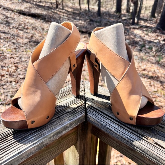 Diane Von Furstenberg leather strap wood platform women’s heels sz 9.5 - Picture 5 of 10